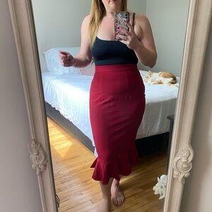 Vixen Micheline Pitt mermaid flutter pencil skirt red size L
